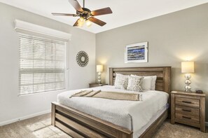 3 bedrooms, desk, free WiFi - Vista Cay Luxury Secret 3 Bedroom Condo by RedAwning (Orlando)