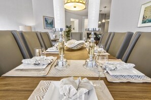 Dining - Vista Cay Luxury Secret 3 Bedroom Condo by RedAwning (Orlando)