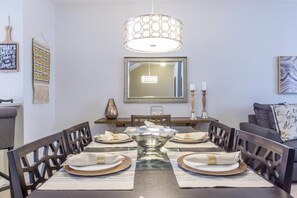 Dining - Vista Cay Casa Mystique 3 Bedroom Townhouse by RedAwning (Orlando)
