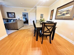 House, 2 Bedrooms | Dining