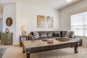 Living area - Penthouse Utopia 3 Bedroom Condo by RedAwning (Orlando)