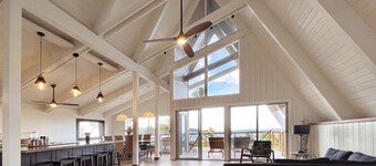 NEW 4BR Oceanfront Home with Hot Tub & Theatre