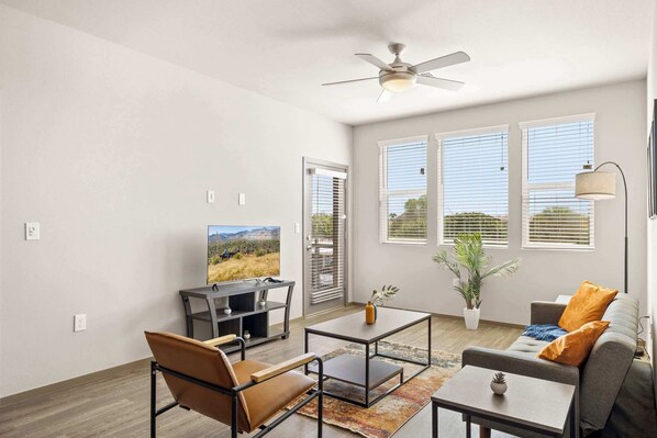 Télévision, espaces bureaux