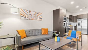 TV, lareira, escritórios