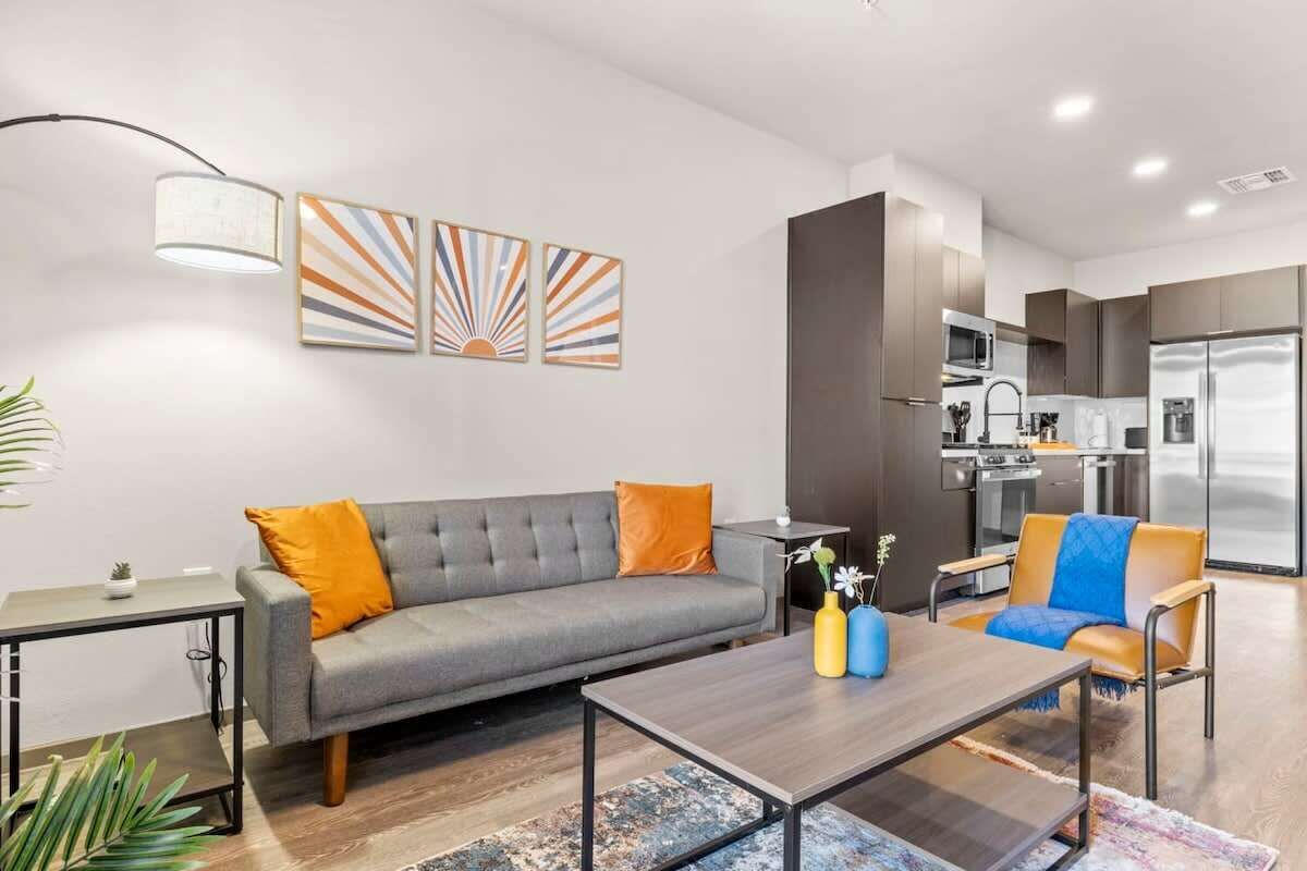 TV, Netflix, Hulu og strømmetjenester