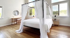House, 4 Bedrooms