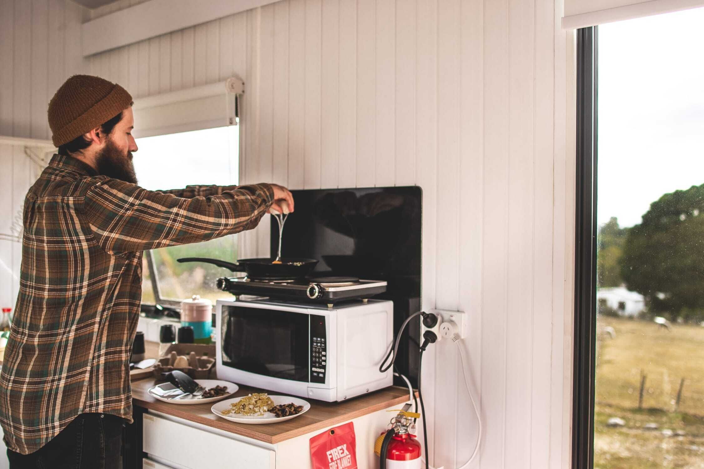 Fridge, microwave, stovetop, electric kettle