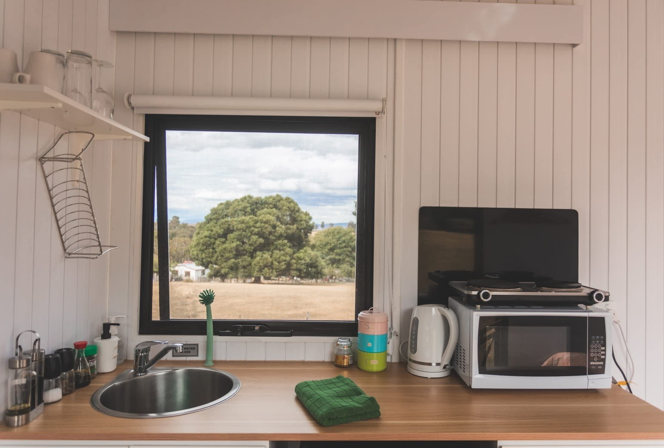 Fridge, microwave, stovetop, electric kettle