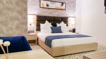 Premium Room, 1 Queen Bed, Non Smoking, City View | Bathroom | Slippers