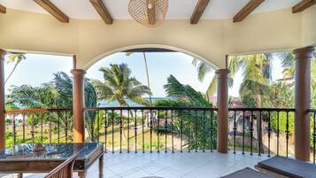 Panoramic Room | In-room safe, desk, laptop workspace, iron/ironing board