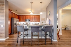 Condo, 3 Bedrooms | Private kitchen | Microwave, dishwasher