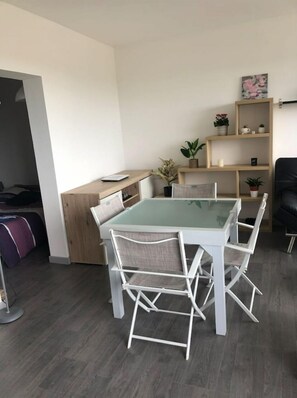 Dining - Carnon Plage : bel Appartement Bien Situé (Mauguio)