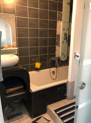 Bathroom - Carnon Plage : bel Appartement Bien Situé (Mauguio)