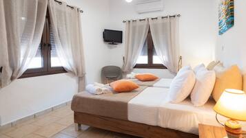 1 bedroom, individually decorated, individually furnished