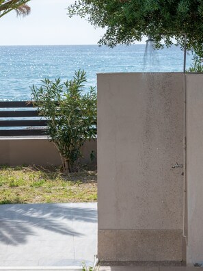 Exterior detail - Atalanti Seaside Junior Suites (Viannos)