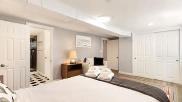 1 bedroom, iron/ironing board, free WiFi, bed sheets