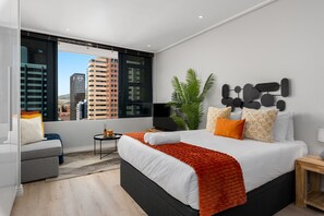 1 bedroom, iron/ironing board, internet, bed sheets - Trendy Studio Apartment  Table Mountain Views (Cape Town)