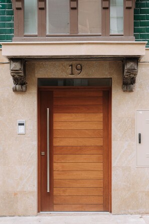 Exterior - San Bernardo 19 (Aviles)