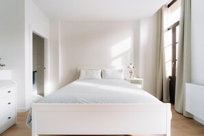 Design Duplex | Down comforters, individually decorated, individually furnished, desk - San Bernardo 19 (Aviles)