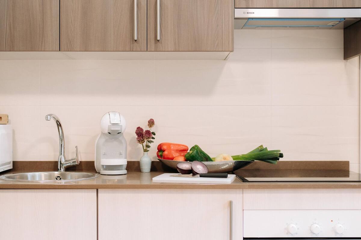 design duplex | private kitchen | full-sized fridge, microwave, oven, stovetop