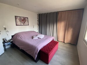 4 chambres, fer et planche Ă repasser, lit parapluie, Wi-Fi
