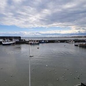 村舍, 多张床 | 小船码头