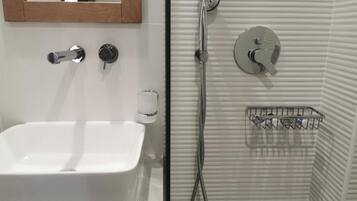 Chambre Classique avec lits jumeaux | Salle de bain