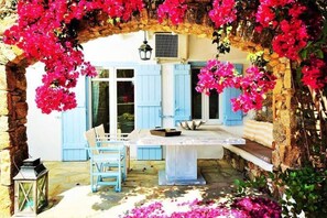 Exterior - Beautiful Villa at Panormos Mykonos (Mykonos)