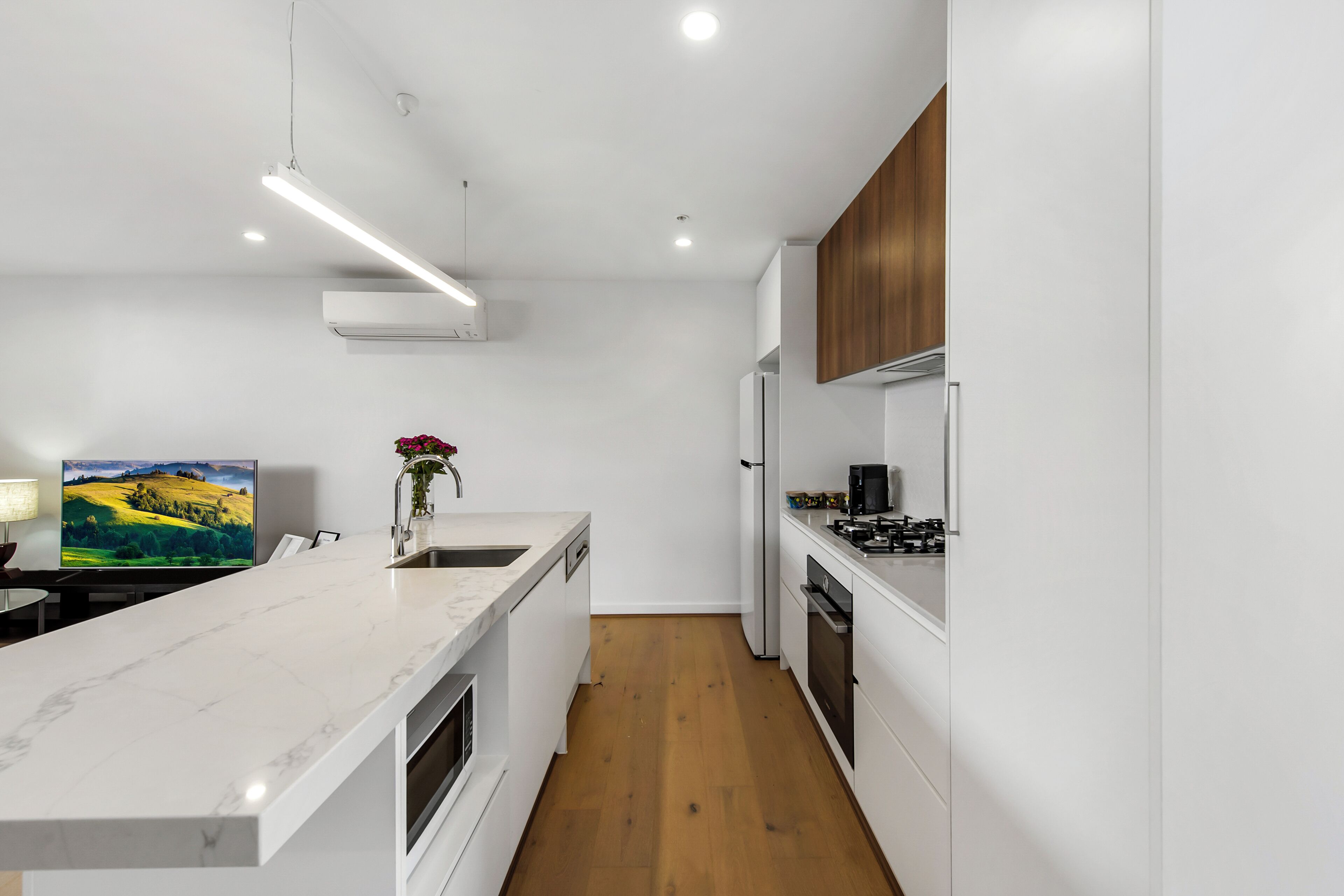 Fridge, microwave, oven, stovetop