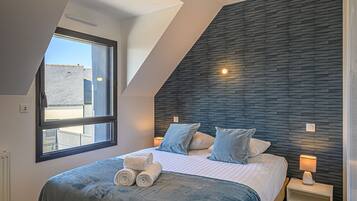 4 habitaciones, tabla de planchar con plancha y wifi gratis