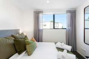 2 chambres, fer et planche à repasser, Wi-Fi gratuit, draps fournis