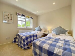 3 Schlafzimmer, kostenloses WLAN, Bettwäsche