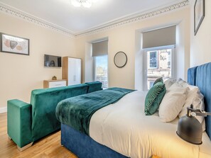 1 chambre, Wi-Fi gratuit, draps fournis