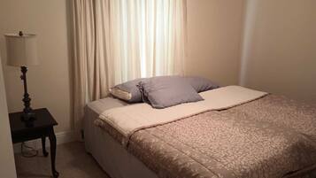 2 chambres, fer et planche Ă repasser, Wi-Fi, draps fournis