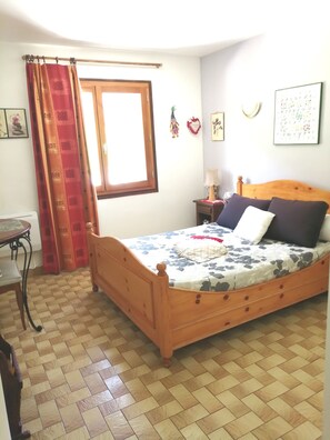 3 Schlafzimmer, Bügeleisen/Bügelbrett, Reisekinderbett