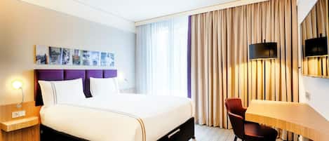 Standard Double Room | Soundproofing, free WiFi, bed sheets