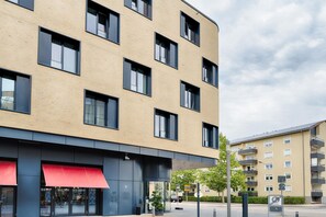 Exterior - Premier Inn Heilbronn City Centre (Heilbronn)
