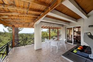 Outdoor dining - Platres Forest Panorama (Platres)