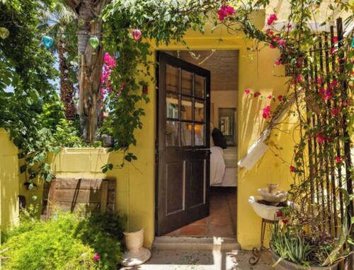 Carrington Cottage @ 420 Shiloh LGBTA Pet friendly Sanctuary with Soul