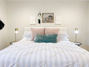 2 間睡房、熨斗/熨衫板、Wi-Fi、床單