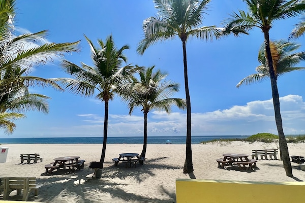 Sun loungers, beach towels