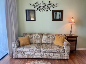 Living area - B415 Peaceful Port (Fort Walton Beach)