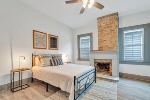 1 camera, Wi-Fi, lenzuola