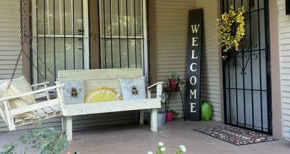 The Lyons Den - Great work place with high speed internet near downtown.