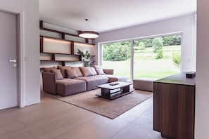 Smart TV, books, video library, stereo