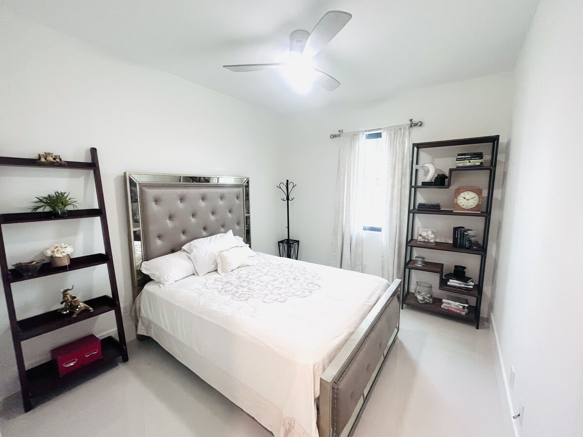 Photo 15 of Tropical Oasis!! New Construction! In the Heart of Naples!! PET FRIENDLY!