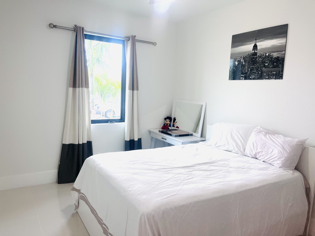 Photo 16 of Tropical Oasis!! New Construction! In the Heart of Naples!! PET FRIENDLY!