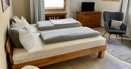 Ferienwohnung Sils im Engadin / Segl für 1 - 2 Personen - Ferienwohnung in Ein- oder Mehrfamilienhau
