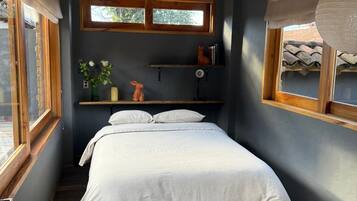 Habitación estándar | Ropa de cama de alta calidad, insonorización y wifi gratis