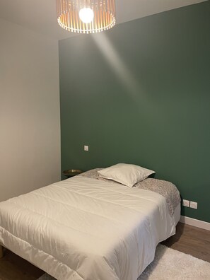 2 Schlafzimmer, Bügeleisen/Bügelbrett, WLAN, Bettwäsche